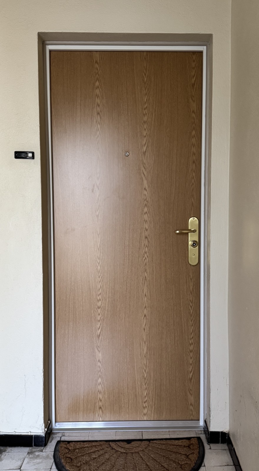 Acheter une porte blindée Fichet pour appartement Protecdoor + à Monteux dans le Vaucluse