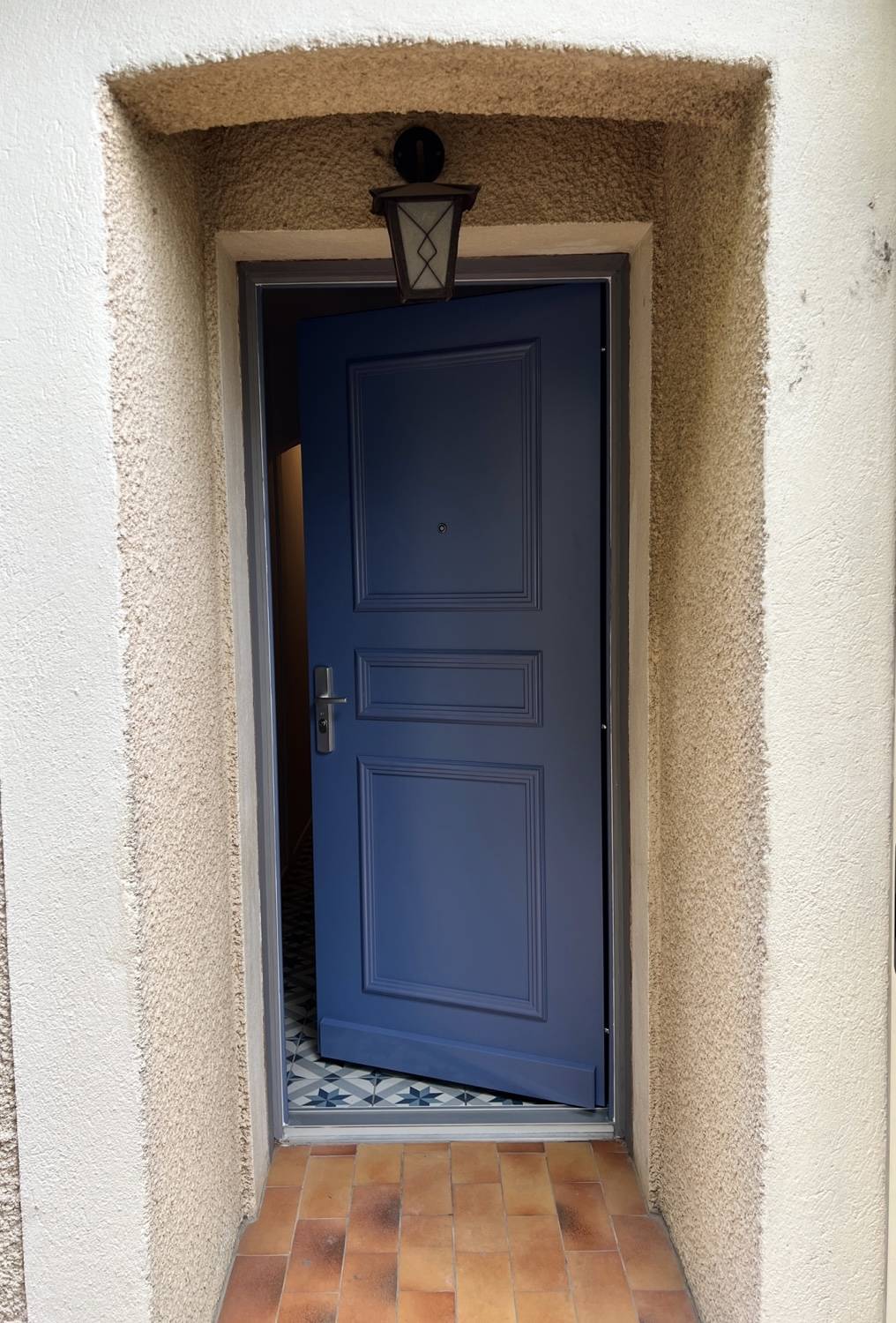 Installation d'une porte blindée à Morières les Avignon