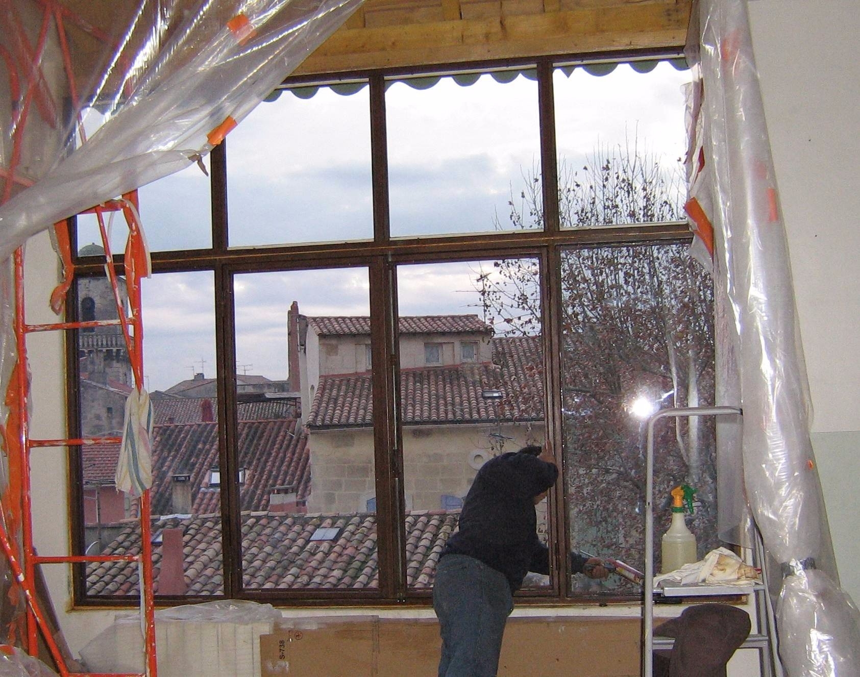 Fabrication et installation de menuiseries en fer forgé sur mesures à Arles dans les Bouches du Rhône