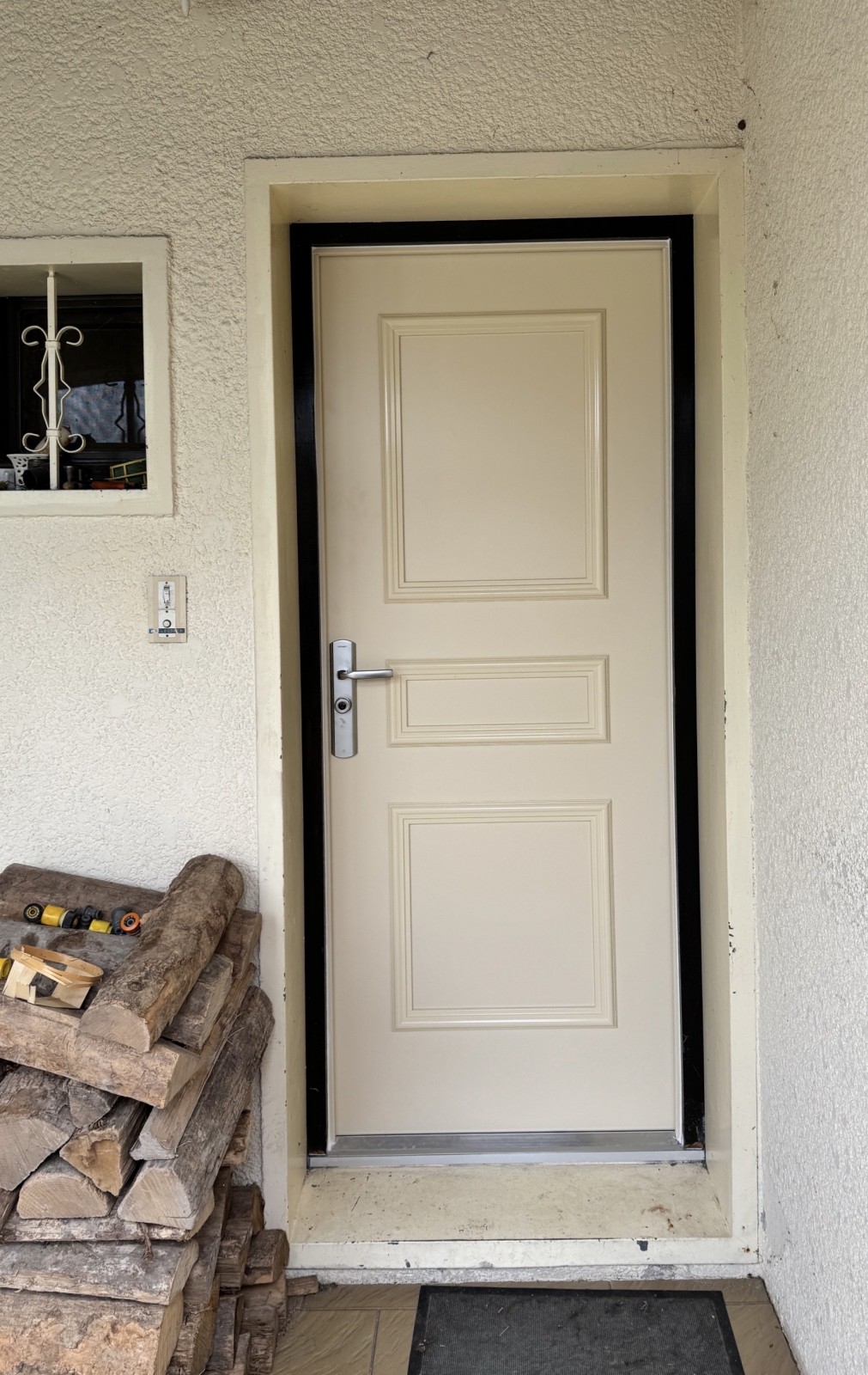 Faire installer une porte blindée sur mesures pour villa à Le Pontet dans le Vaucluse