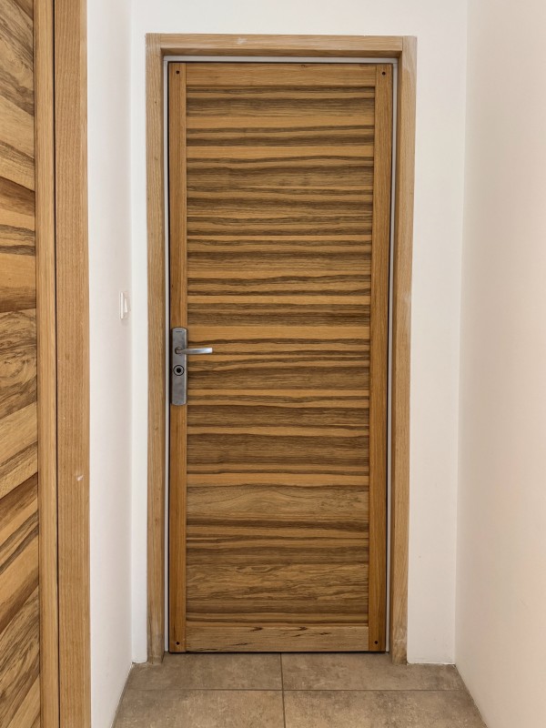 Blindage d’une porte de chambre à Saint Rémy de Provence dans les Bouches du Rhône