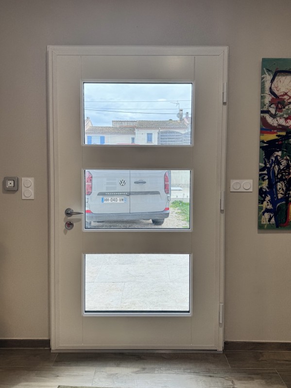 Faire installer une porte blindée avec vitrage de sécurité à Avignon dans le Vaucluse